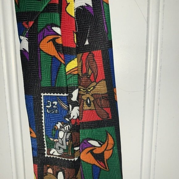 Vintage Men's Looney Tunes Stamp Collection Neck Tie Made In USA 1997 - Picture 7 of 9